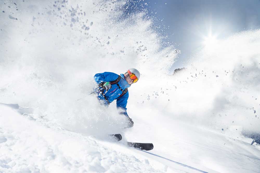 Your Knees and Skiing: Should I Be Concerned by My Knee Pain?